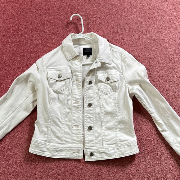 White Button Jacket - Picture 13 of 16